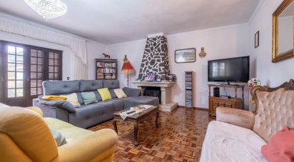 Maison T4 à Alhadas de 580 m²