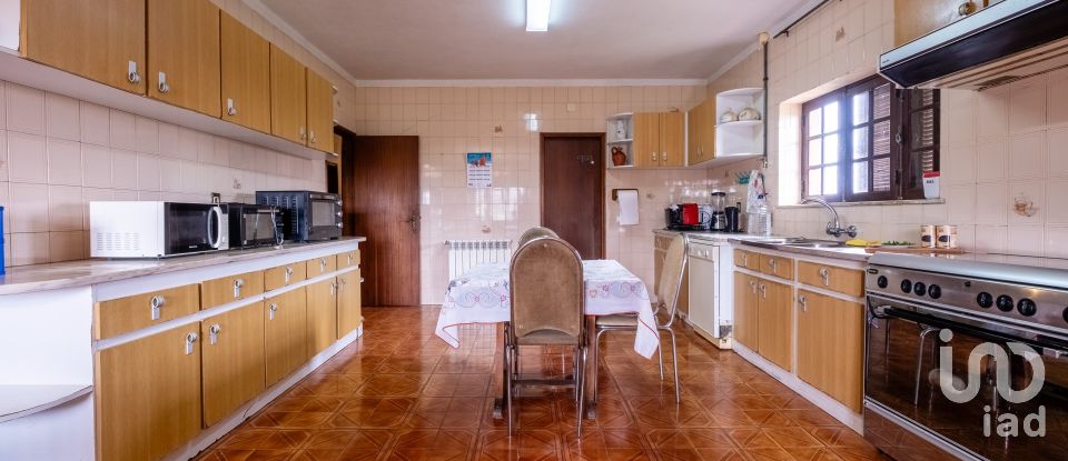 Moradia T4 em Alhadas de 580 m²