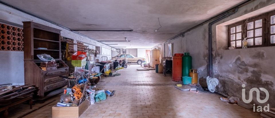 Moradia T4 em Alhadas de 580 m²