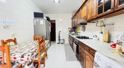 Apartment T2 in Seixal, Arrentela e Aldeia de Paio Pires of 89 m²