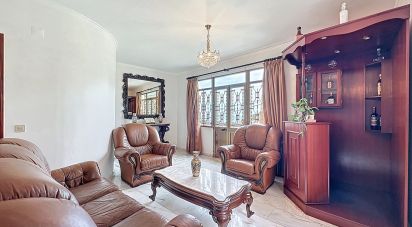 House T3 in Ribeira Brava of 241 m²