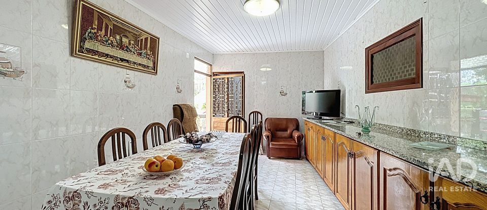 Moradia T3 em Ribeira Brava de 241 m²