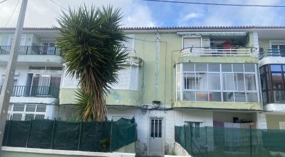 Bâtiment à Almada, Cova da Piedade, Pragal e Cacilhas de 330 m²