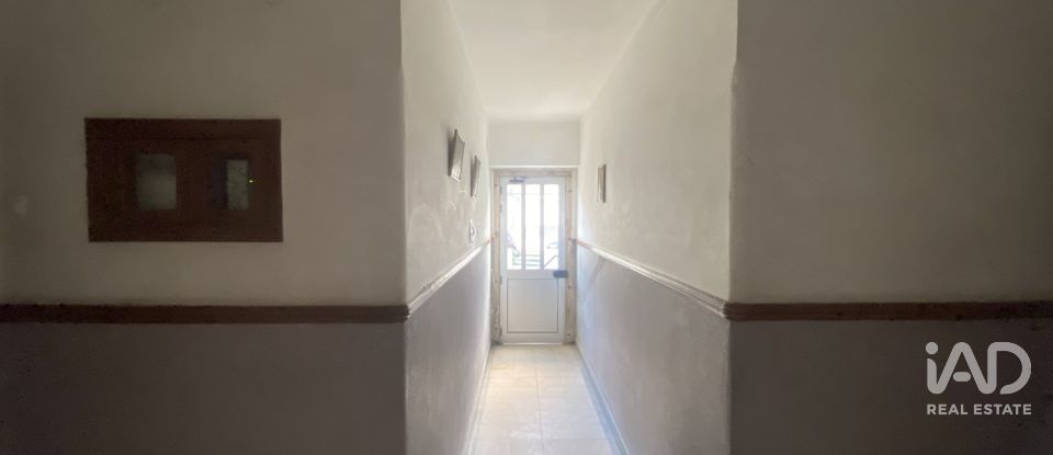 Bâtiment à Almada, Cova da Piedade, Pragal e Cacilhas de 330 m²