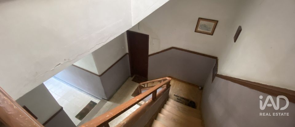 Bâtiment à Almada, Cova da Piedade, Pragal e Cacilhas de 330 m²