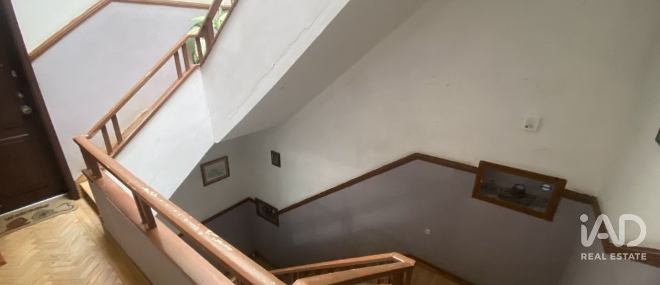 Bâtiment à Almada, Cova da Piedade, Pragal e Cacilhas de 330 m²