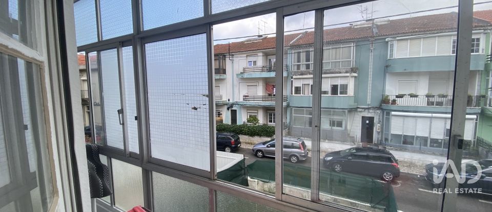 Bâtiment à Almada, Cova da Piedade, Pragal e Cacilhas de 330 m²