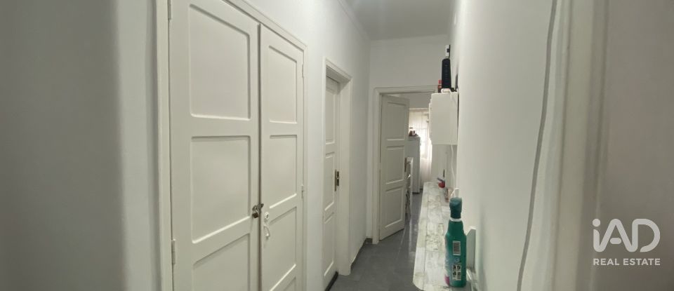 Bâtiment à Almada, Cova da Piedade, Pragal e Cacilhas de 330 m²