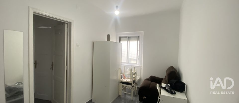 Bâtiment à Almada, Cova da Piedade, Pragal e Cacilhas de 330 m²