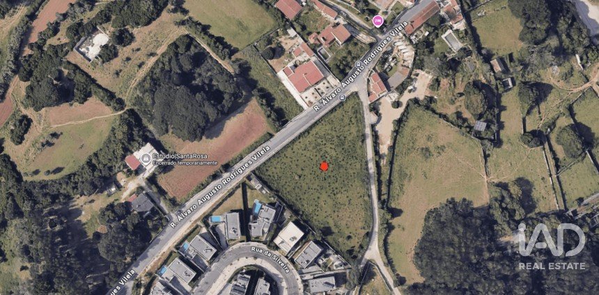 Terreno em Rio de Mouro de 4 680 m²