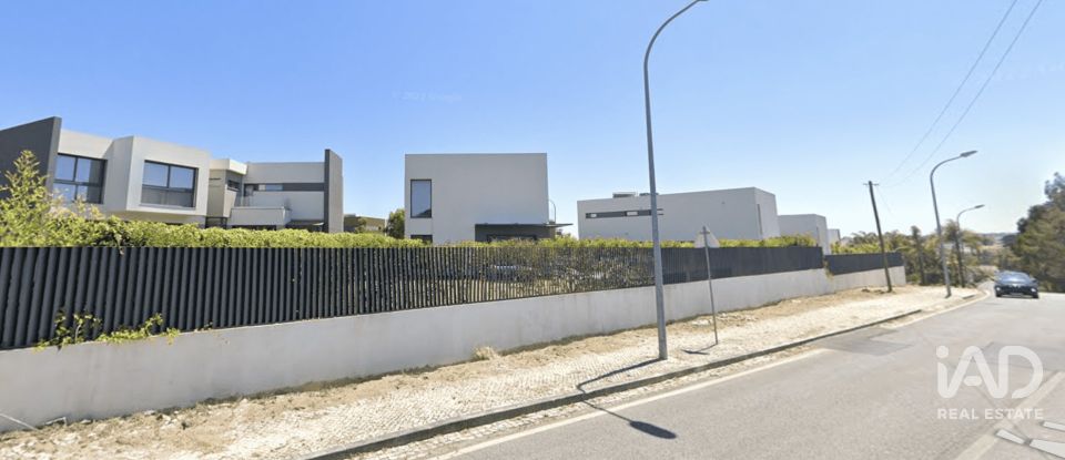 Terreno em Rio de Mouro de 4 680 m²