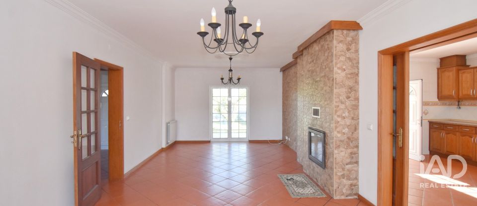 Moradia T4 em São Miguel, Santa Eufémia e Rabaçal de 181 m²