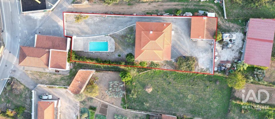 Moradia T4 em São Miguel, Santa Eufémia e Rabaçal de 181 m²