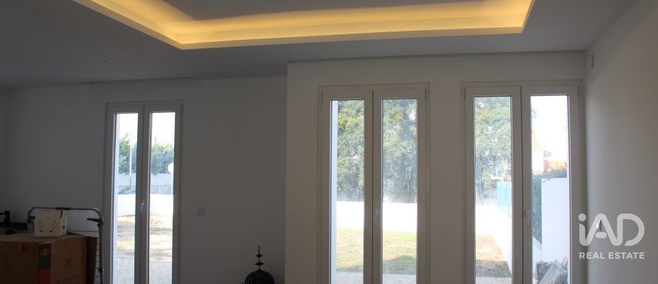 Moradia T5 em Quinta do Anjo de 160 m²