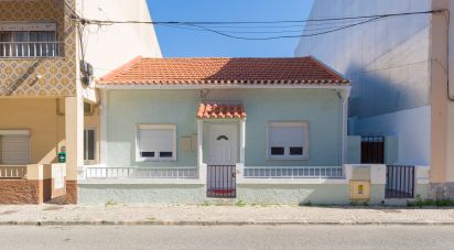 Maison T5 à Caldas da Rainha - Santo Onofre e Serra do Bouro de 140 m²