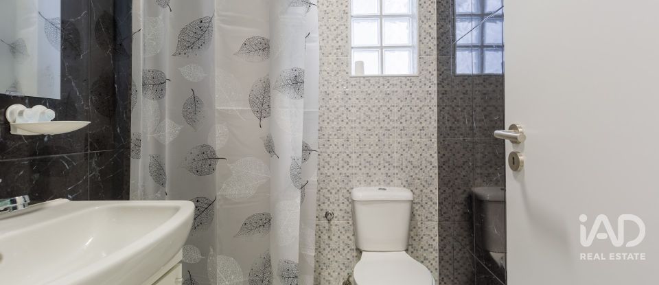 Moradia T5 em Caldas da Rainha - Santo Onofre e Serra do Bouro de 140 m²