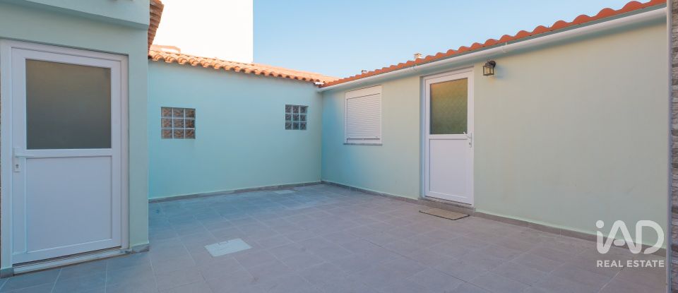 Moradia T5 em Caldas da Rainha - Santo Onofre e Serra do Bouro de 140 m²