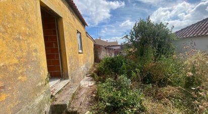 Maison rustique T3 à Campelos e Outeiro da Cabeça de 89 m²