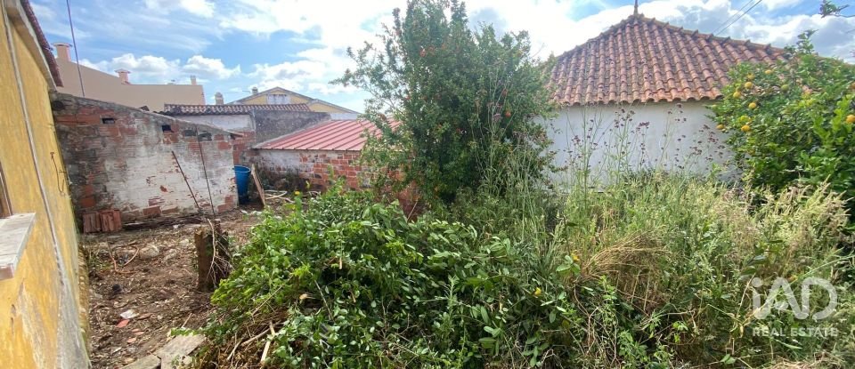 Casa de Campo T3 em Campelos e Outeiro da Cabeça de 89 m²