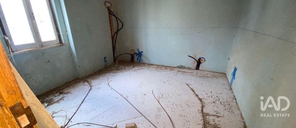 Casa de Campo T3 em Campelos e Outeiro da Cabeça de 89 m²