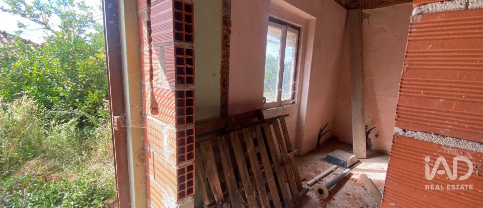 Casa de Campo T3 em Campelos e Outeiro da Cabeça de 89 m²