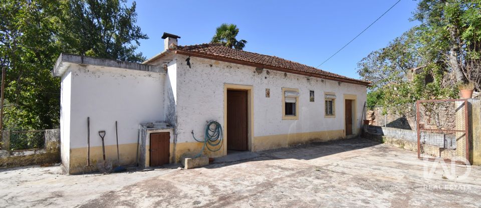 Quinta agrícola T5 em São Miguel, Santa Eufémia e Rabaçal de 272 m²