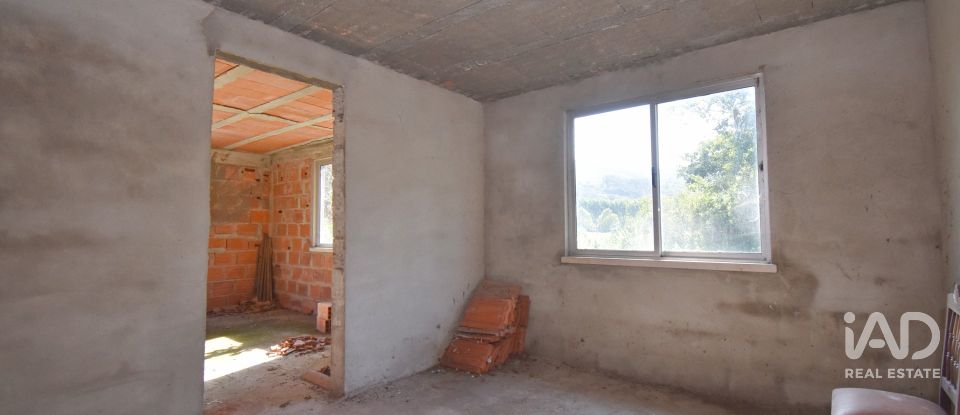 Quinta agrícola T5 em São Miguel, Santa Eufémia e Rabaçal de 272 m²