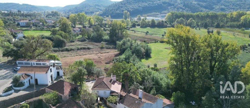 Quinta agrícola T5 em São Miguel, Santa Eufémia e Rabaçal de 272 m²