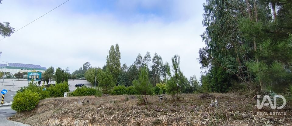 Terreno urbano em Arrifana de 700 m²