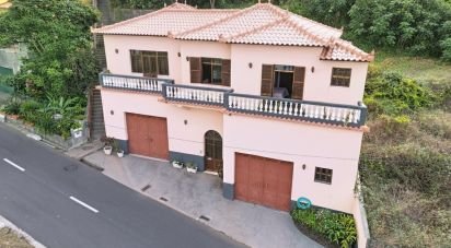 House T3 in Ribeira Brava of 241 m²