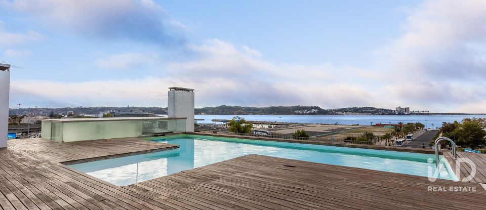 Apartamento T1 em Algés, Linda-a-Velha e Cruz Quebrada-Dafundo de 102 m²