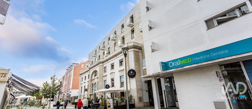 Apartamento T1 em Algés, Linda-a-Velha e Cruz Quebrada-Dafundo de 102 m²