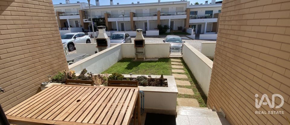 Moradia em banda T2 em Albufeira e Olhos de Água de 97 m²