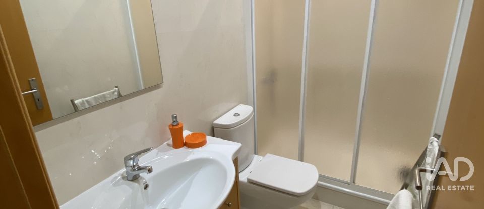 Moradia em banda T2 em Albufeira e Olhos de Água de 97 m²