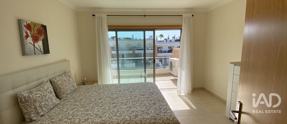 Moradia em banda T2 em Albufeira e Olhos de Água de 97 m²