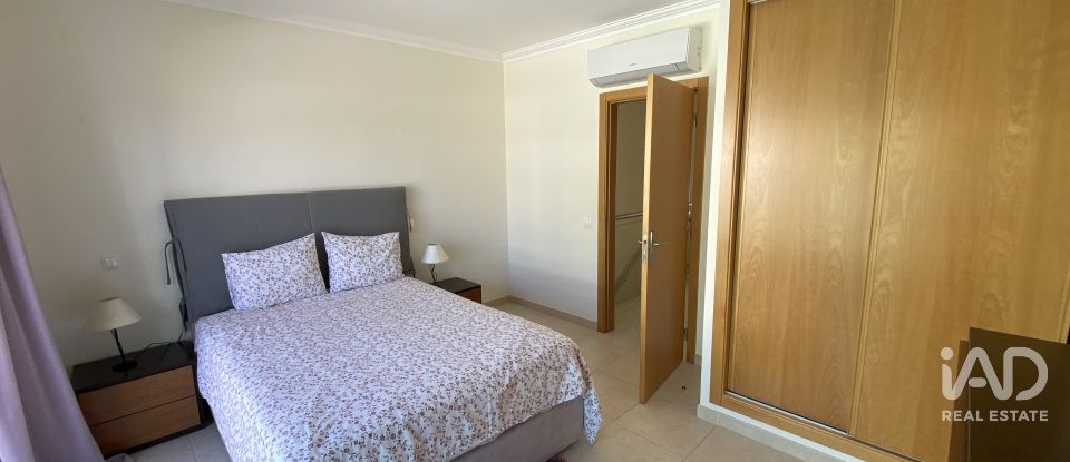 Moradia em banda T2 em Albufeira e Olhos de Água de 97 m²