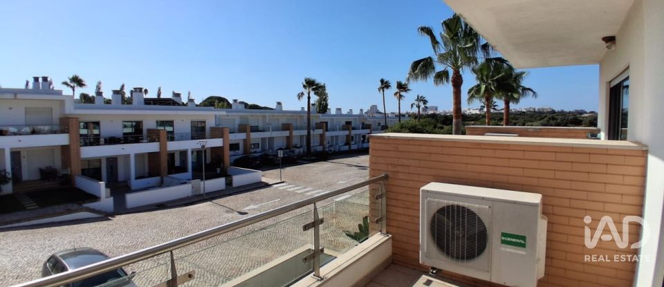 Moradia em banda T2 em Albufeira e Olhos de Água de 97 m²