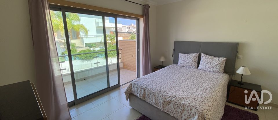 Moradia em banda T2 em Albufeira e Olhos de Água de 97 m²