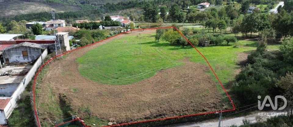 Terreno em Adoufe e Vilarinho de Samardã de 4 221 m²
