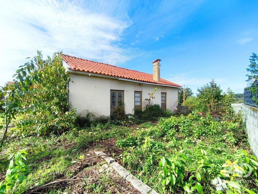 Moradia T2 em Alvarães de 60 m²