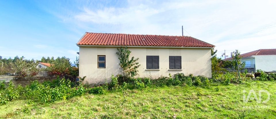 Moradia T2 em Alvarães de 60 m²