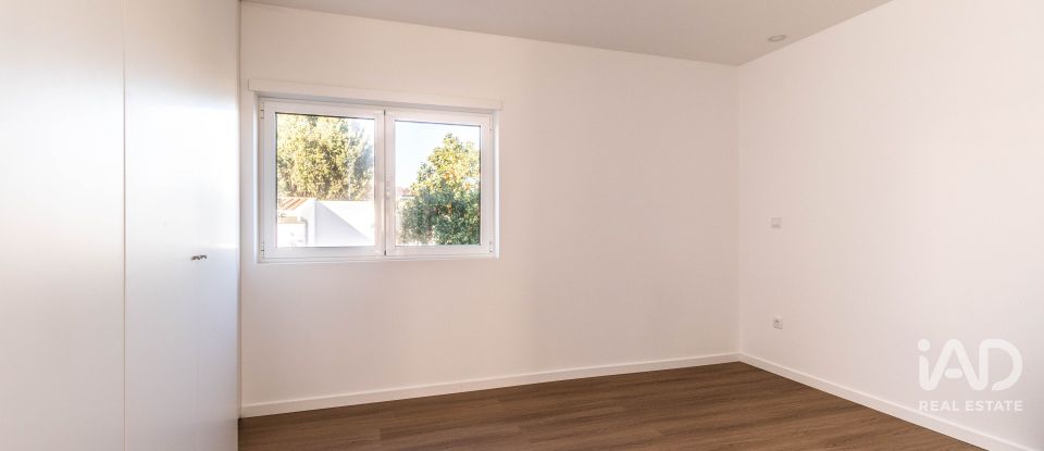 Moradia T4 em Marinha Grande de 220 m²