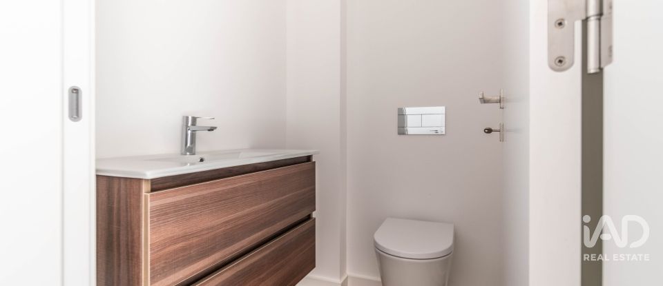 Moradia T4 em Marinha Grande de 220 m²