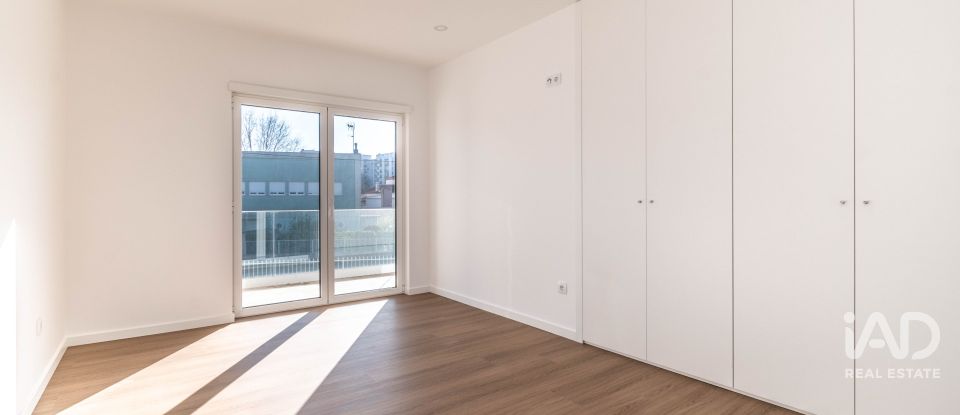 Moradia T4 em Marinha Grande de 220 m²