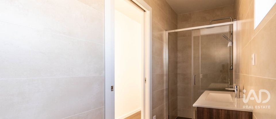 Moradia T4 em Marinha Grande de 220 m²