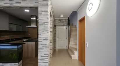 Maison mitoyenne T3 à Arcos e Mogofores de 102 m²