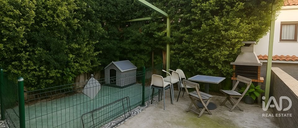 Moradia em banda T3 em Arcos e Mogofores de 102 m²