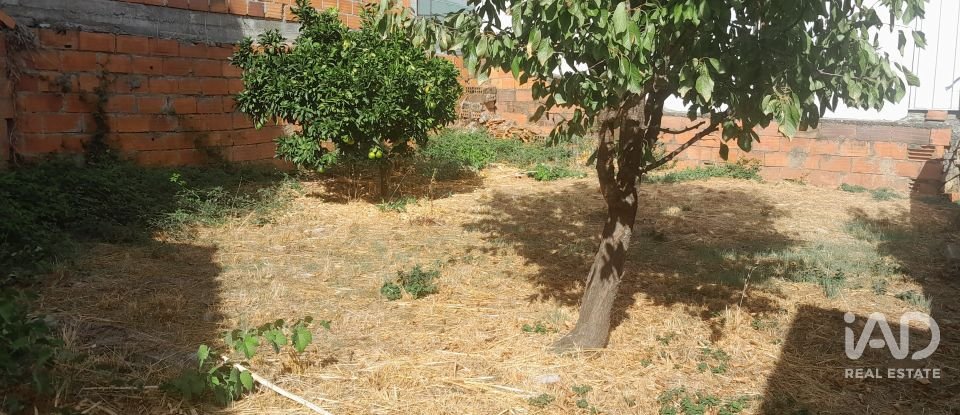 Moradia térrea T2 em Paul de 100 m²