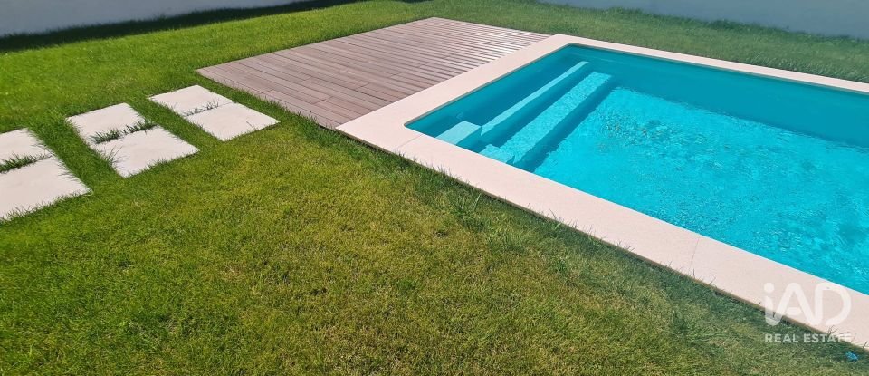 Maison T3 à Tornada e Salir do Porto de 210 m²