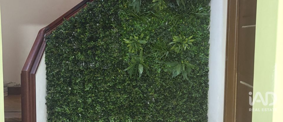 Apartment T2 in Almada, Cova da Piedade, Pragal e Cacilhas of 85 m²